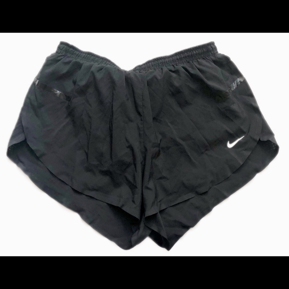 -———- SOLD ———Nike Dri Fit Running Shorts Medium